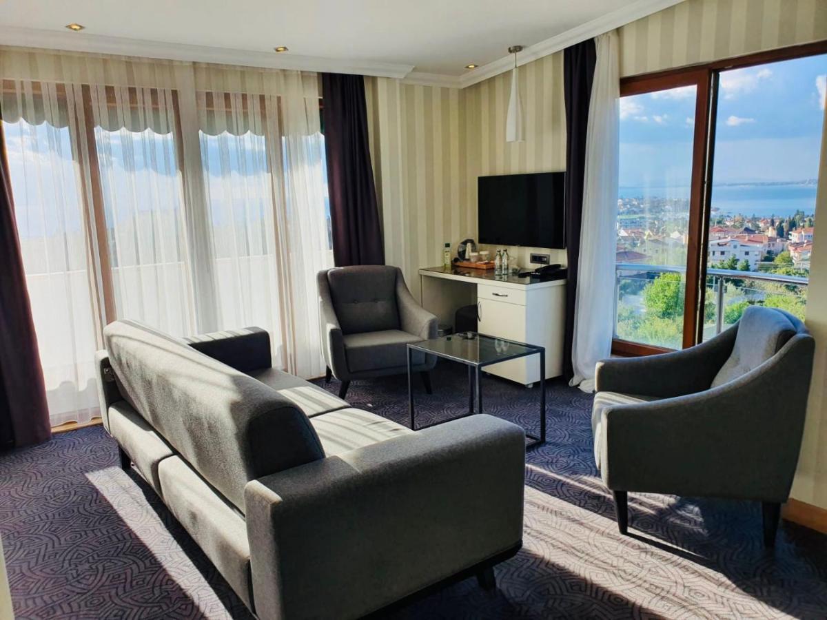Double Royal Hotel Κοτζαελί Εξωτερικό φωτογραφία