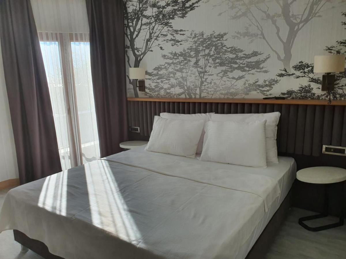 Double Royal Hotel Κοτζαελί Εξωτερικό φωτογραφία