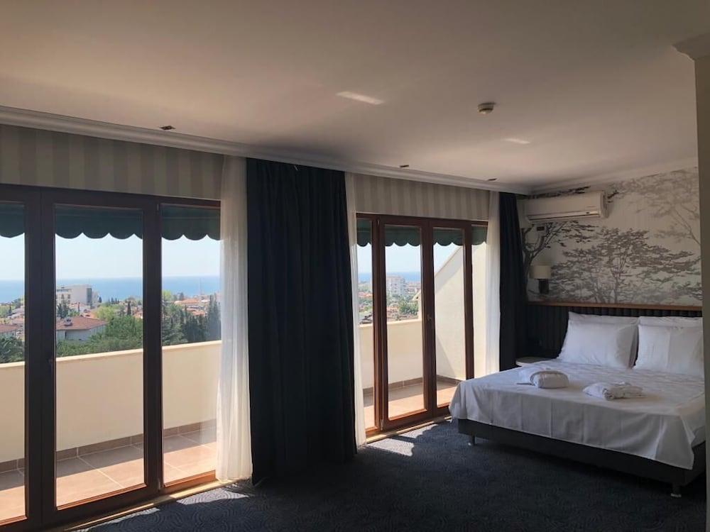Double Royal Hotel Κοτζαελί Εξωτερικό φωτογραφία